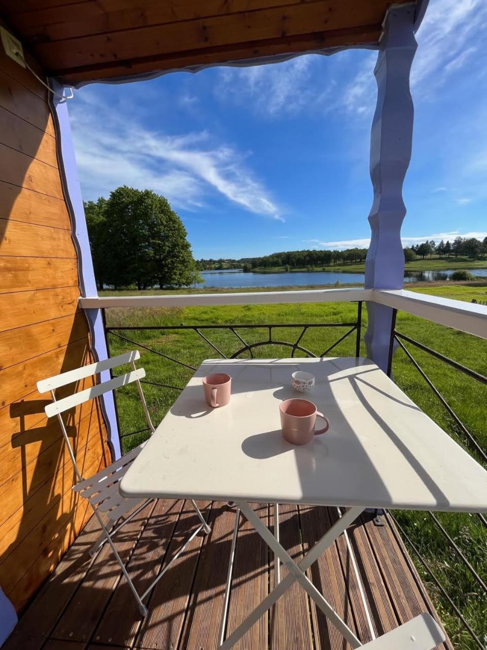 Les Logements Insolites De La Base Nautique Verneuil  Екстериор снимка